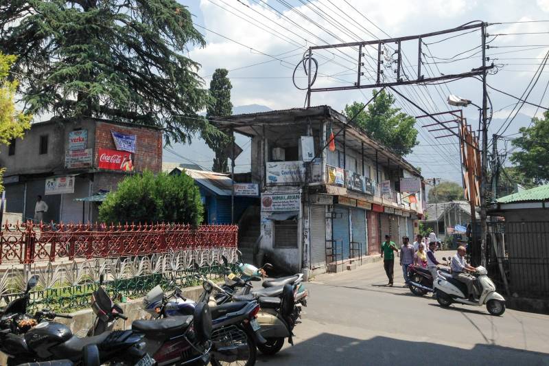 Negotiating and Implementing a RWA in Palampur, India